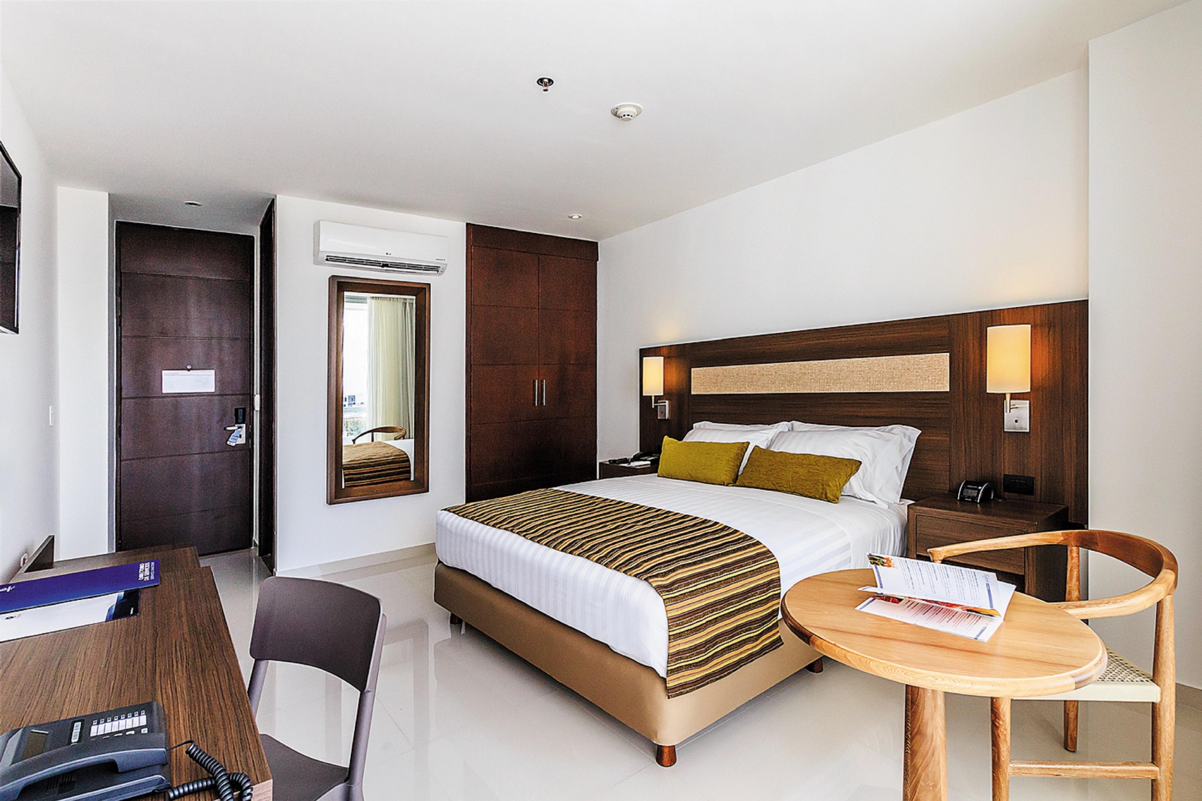 Hotel Estelar 요팔 외부 사진