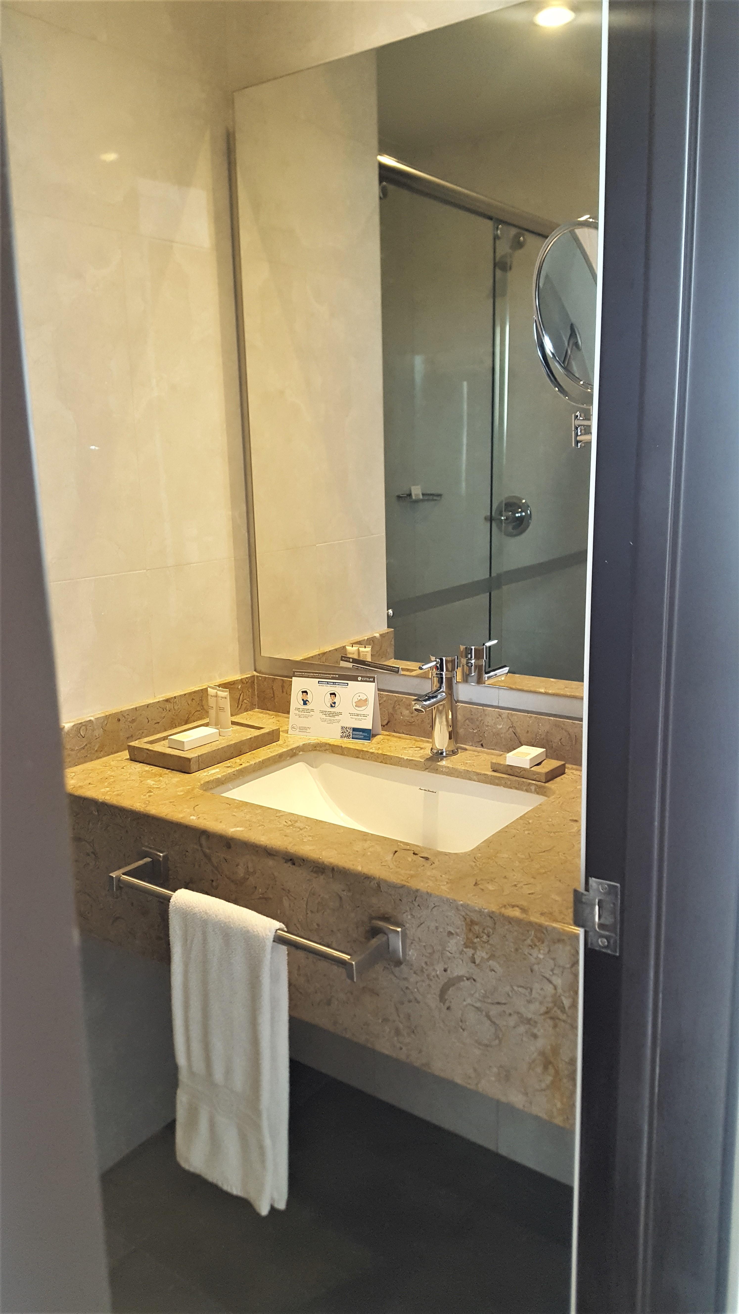 Hotel Estelar 요팔 외부 사진